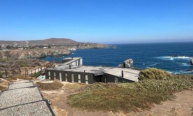 Casa en venta de 6 dorm. en Los Vilos
