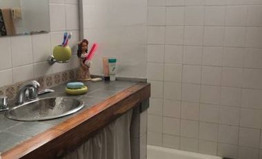 Casa  en Venta Haedo / Moron (A008 986)