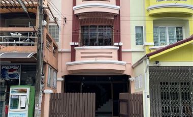 4 Bedroom Townhouse for rent at Baan Rangsiya Ram Intra 74