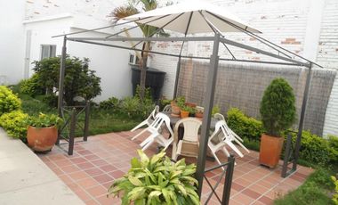 casa en venta en barrio blanco. Cod V100446