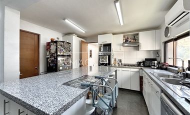 Casa en venta de 4 dorm. en Colina