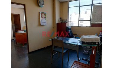 🏢 ¡Oportunidad De Venta! Oficina En El Corazón De Lima 🏢