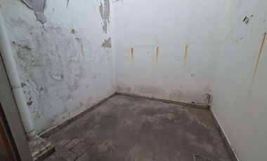 OPORTUNIDAD VENTA PH 2AMB COCHERA LANUS ESTE