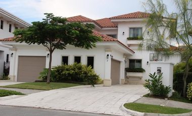 VENTA CASA EN SANTA MARIA FAIRWAY