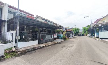 Rumah 2 Lt SHM 9 Menit ke Trans Studio Mall Cibubur Siap KPR J-45062