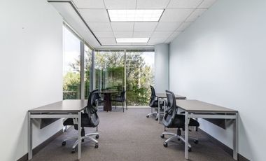 All-inclusive access to professional office space for 3 persons in Regus Ciputra World