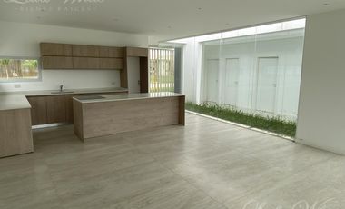 Casa en Venta en Lares de Canning