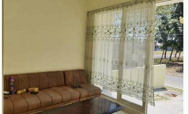 1888. Disewakan Rumah Bukit Palma E9 Surabaya