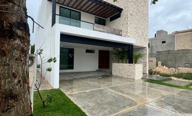 Casa en venta en privada al Norte de Mérida