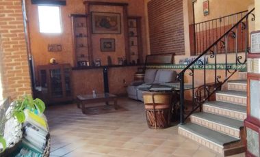 🌳 Casa con Alberca, Frontón y Vista Espectacular – $4,900,000 🏡