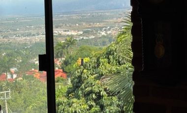 Casa sola en Cuernavaca 700 mts Lomas Cuernavaca, Vista Panorámica