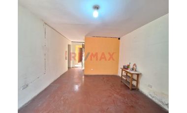 Casa En Venta – Av. Circunvalación, Bayóvar