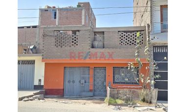 Casa En Venta – Av. Circunvalación, Bayóvar
