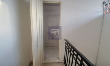 COD. 4331 - SE ARRIENDA APARTAMENTO - BARRIO:  SANTA ANA