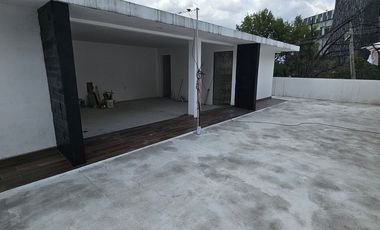 Local comercial en Renta frente a Centro Comercial Punto Maq, Coyoacán