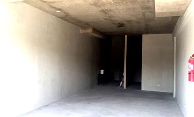 Local Comercial en Arriendo en Locales Comerciales 53 y 55 m2 Arriendo Santa Rosa / Metro Santa Rosa