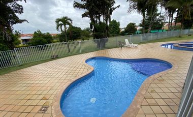 casa condominio en venta en hacienda el castillo. Cod V4936