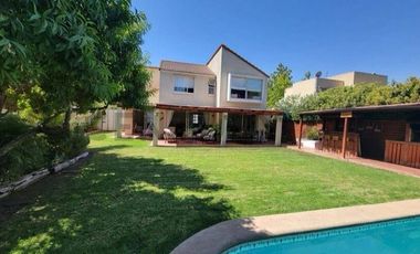 HERMOSA CASA EN SANTA ELENA DE CHICUREO