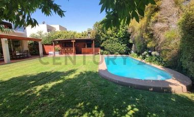 HERMOSA CASA EN SANTA ELENA DE CHICUREO