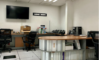 Amplia oficina en venta en el Valle Sur.