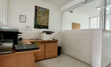 Amplia oficina en venta en el Valle Sur.