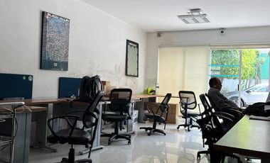 Amplia oficina en venta en el Valle Sur.