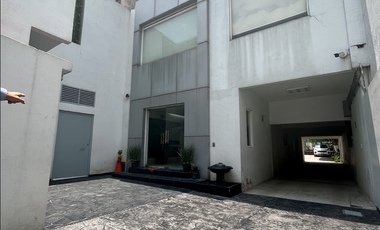 Amplia oficina en venta en el Valle Sur.