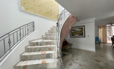 casa en venta en castellana. Cod V5271