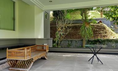 Villa mewah Dago giri Bandung dekat kawasan wisata