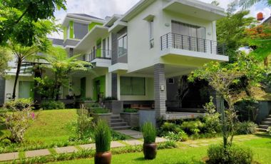 Villa mewah Dago giri Bandung dekat kawasan wisata