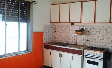 Casa en venta en Ezpeleta Este