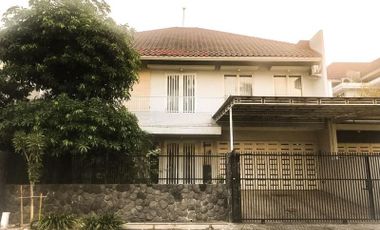 rumah mewah Internationa Village, Citraland Surabaya Barat