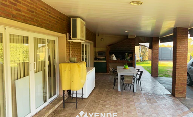 CASA QUINTA EN 2 PLANTAS EN JUNIN (BA)