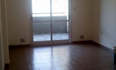 VENTA DE AMPLIO DEPARTAMENTO DE 2 AMBIENTES A ESTRENAR CON COCHERA - APTO A CREDITO