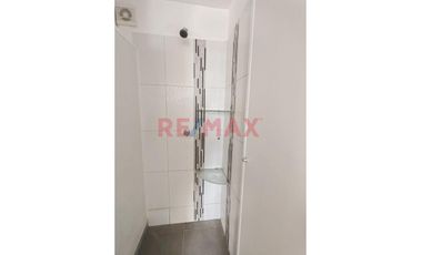 Bajooo De Precio Venta De Ocasion Por Viaje Departamento A Tan Solo 115,000 Mil Soles En Condominio Oasis Cerca A Universidad Cesar Vallejo