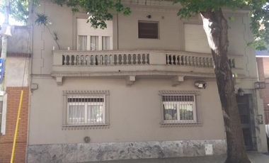 PH en venta - 3 Dormitorios 1 Baño - 161Mts2 - Villa Ortuzar