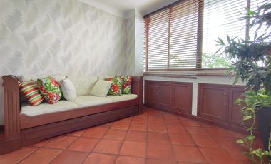 apartamento en venta en la floresta. Cod V29318