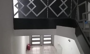 Se renta local para oficinas en la 25 Poniente, Pue.