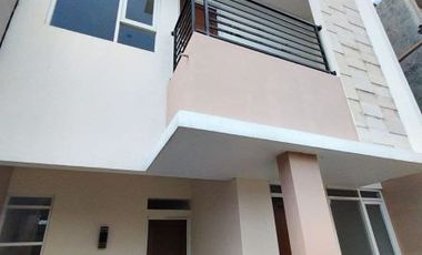 Ready ttock hunian asri rumah mewah ala villa sejuk di Sayang Jatinangor