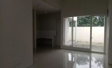 Rumah Palma Grandia, Strategis
