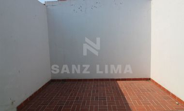 CENTRO: Magnífica propiedad perfecta para clínica, despachos o notaría.