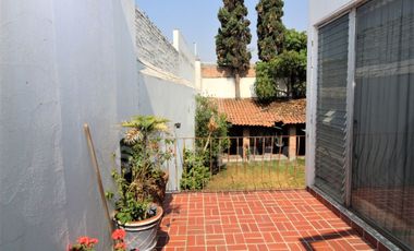 CENTRO: Magnífica propiedad perfecta para clínica, despachos o notaría.