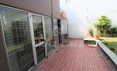 CENTRO: Magnífica propiedad perfecta para clínica, despachos o notaría.