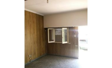 Casa para 2 Familias en venta en Remedios de Escalada Oeste