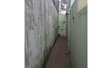 Casa para 2 Familias en venta en Remedios de Escalada Oeste