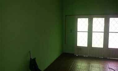 Casa para 2 Familias en venta en Remedios de Escalada Oeste