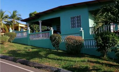 VENDO CASA EN LA CHORRERA TRAPICHITO CANPESINO NUMERO 2, 3R