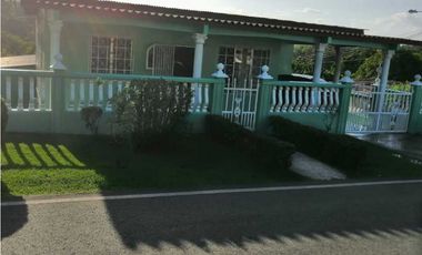 VENDO CASA EN LA CHORRERA TRAPICHITO CANPESINO NUMERO 2, 3R