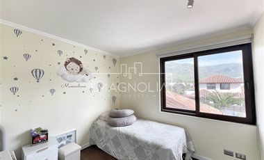 CASA FRENTE A ALIANZA FRANCESA A EXCELENETE PRECIO 10.300 UF