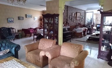 Rumah Di Cilandak, 2Lt, Paviliun, Hal. Luas, di Jl. Intan